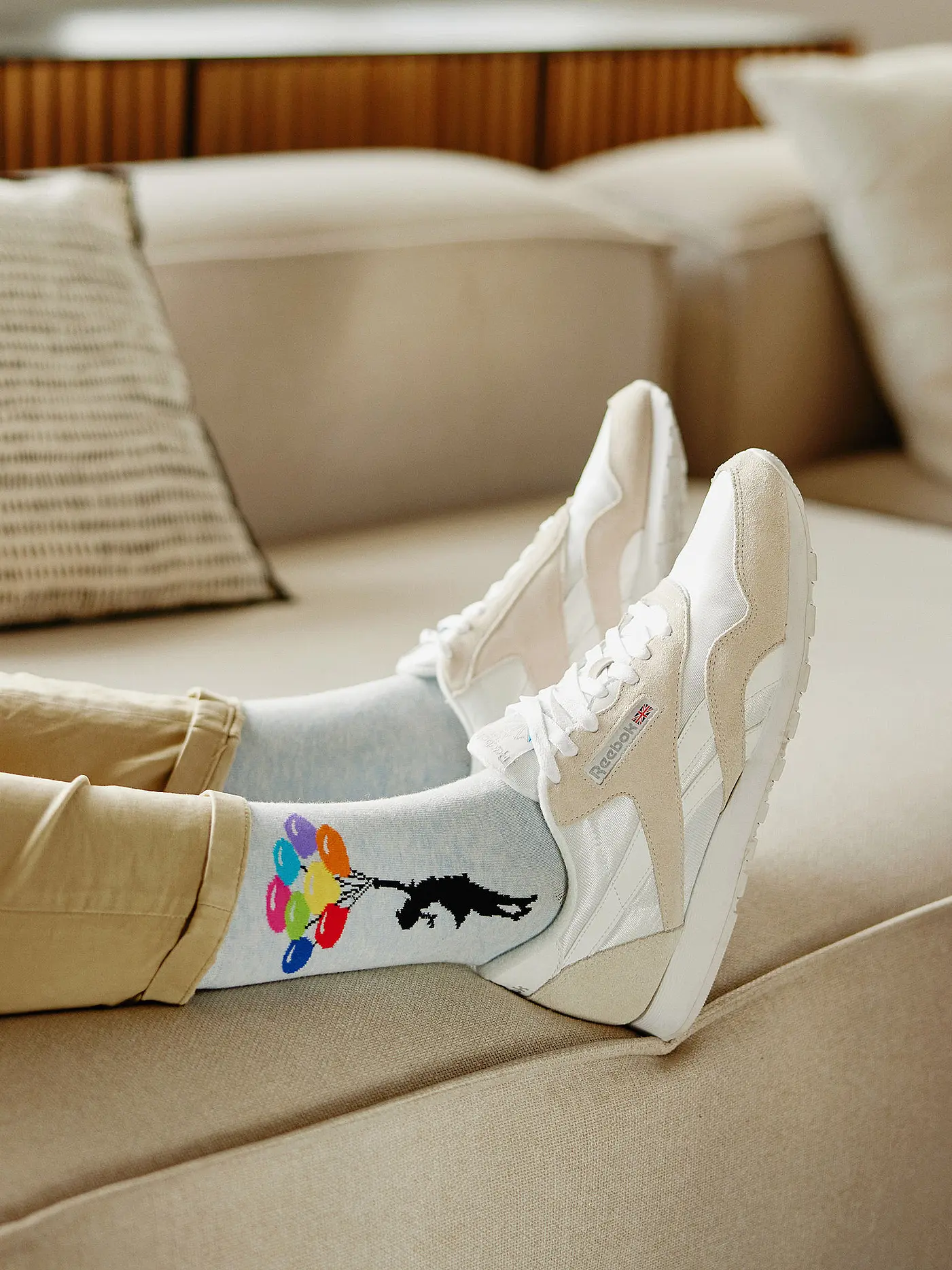 MUSEARTA | Damen Socken GIRL FLOATING AWAY - BANKSY multi (36-40) | 